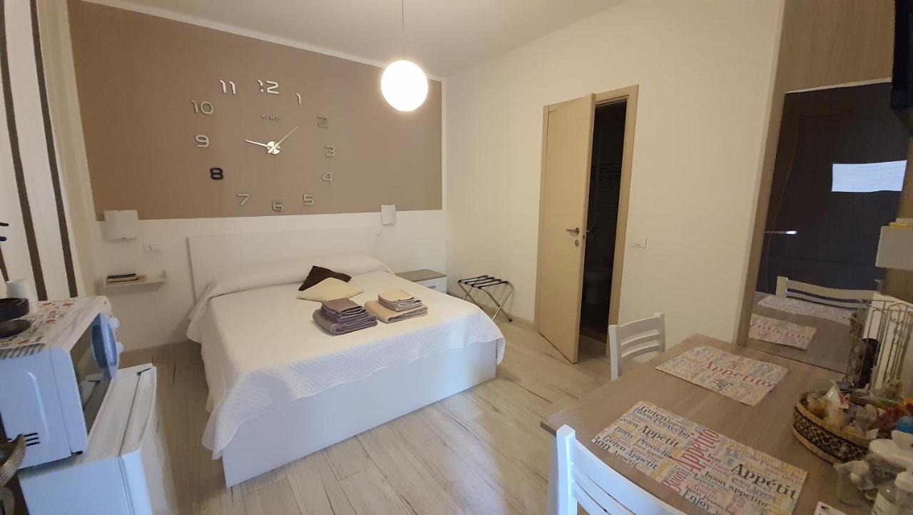 Le Camere Di Sabrina Con Bagno In Camera Sarzana Buitenkant foto