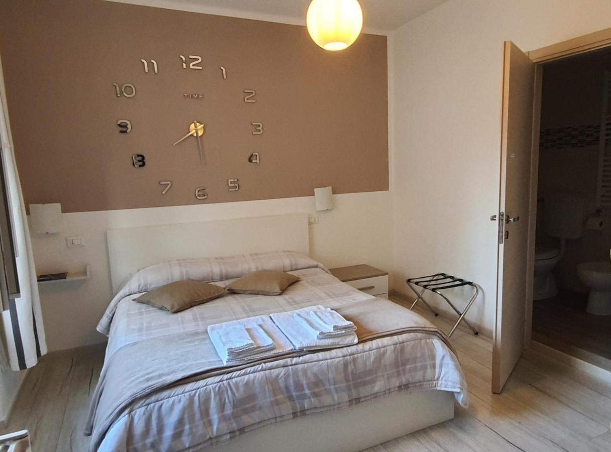 Le Camere Di Sabrina Con Bagno In Camera Sarzana Buitenkant foto