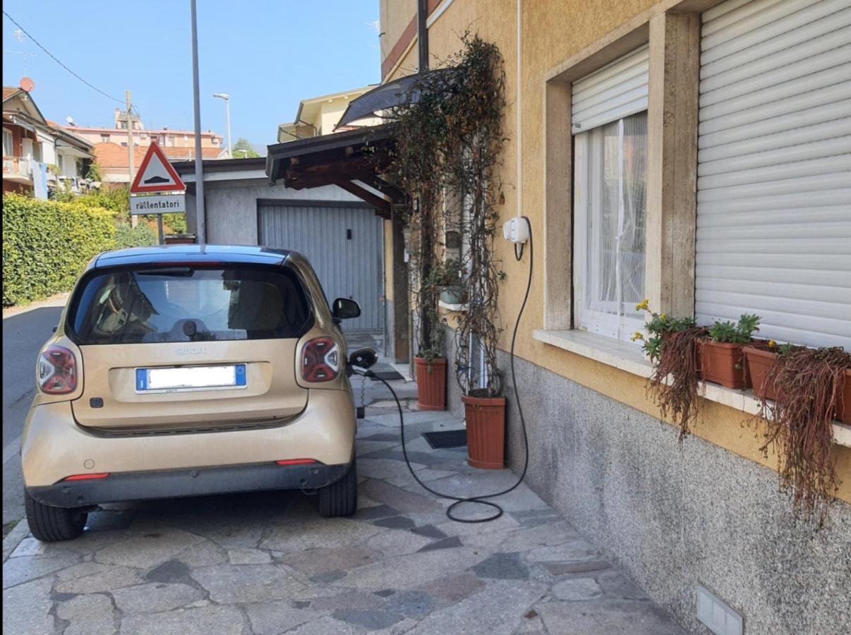Le Camere Di Sabrina Con Bagno In Camera Sarzana Buitenkant foto